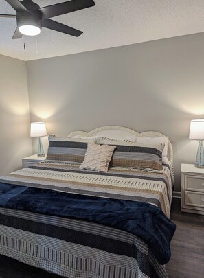 3 bedrooms, iron/ironing board, free WiFi, bed sheets