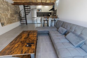 Smart TV - Casa Luna Rural Con Piscina y Jardín ¡cerca a Ourense! Ciudad Termal (Taboadela)