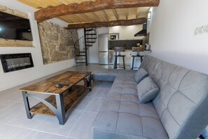 Smart TV - Casa Luna Rural Con Piscina y Jardín ¡cerca a Ourense! Ciudad Termal (Taboadela)