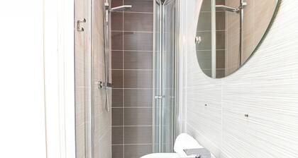 Properties Unique | Dene Rooms Double 24