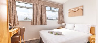 Properties Unique | Dene Rooms Double 24