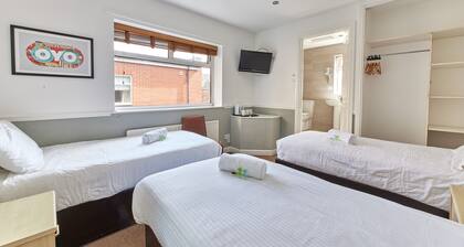 Properties Unique | Dene Rooms Triple 29