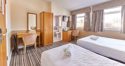 Properties Unique | Dene Rooms Twin 30