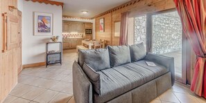 Living area - Floor -2, swimming pool, sauna, hammam, terrace, parking, tv, ski locker, 46m², Champagny-en-Vanoise (Champagny-en-Vanoise)