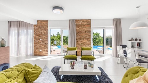 Charmante Villa Chic mit Swimmingpool