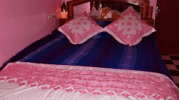 3 chambres, fer et planche Ă repasser, Wi-Fi, draps fournis