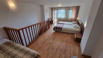 2 bedrooms
