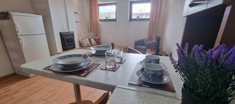 1BR Homey Duplex 300mbps Wifi 2 Floor With Washer