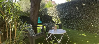 MINI VILLA 2 /4 pers. terrace, garden, private covered parking AND COMMON SWIMMING POOL