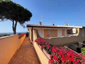 Property grounds - Apartment with a View (Monte Argentario)