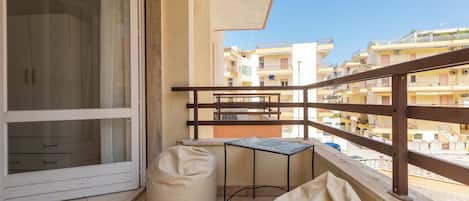 Apartment | Balcony
