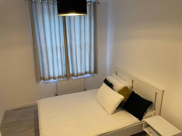 Appartement | 1 chambre, fer et planche à repasser, Wi-Fi gratuit, draps fournis
