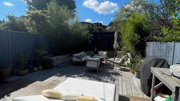 Basic House, Multiple Beds | Property grounds