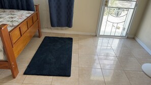 1 bedroom, iron/ironing board, free WiFi, bed sheets - Rolleville Darling House 1 Bedroom Unit (Rolleville)