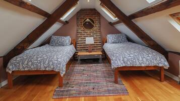 3 bedrooms, individually decorated, individually furnished, free WiFi