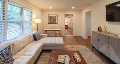 4 BR Sleeps 10 Near UGA & Downtown