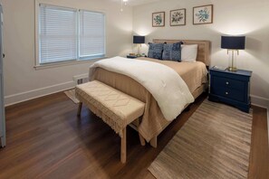 House, Multiple Beds, Patio, Garden View (Athens Hideaway)