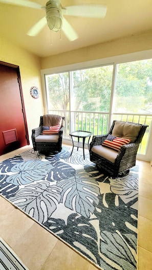 Interior - Ft Myers Retreat! Relax, recharge, and enjoy all that Florida has to offer. (Fort Myers)