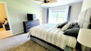 2 bedrooms, iron/ironing board, free WiFi, bed sheets - Ft Myers Retreat! Relax, recharge, and enjoy all that Florida has to offer. (Fort Myers)