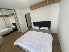 2 bedrooms