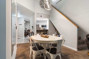 Dining - Caddy Shack - Amenities for the Whole Family! (Branson)