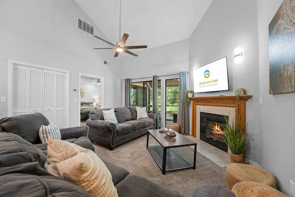Condo, Multiple Beds, Balcony, Golf View (Caddy Shack) | Living area | 42-inch flat-screen TV with digital channels, fireplace