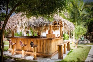 Bar (on property) - "Come and Live the dream at Vida Jungle Resort." a warm welcome awaits you here (Solidaridad)