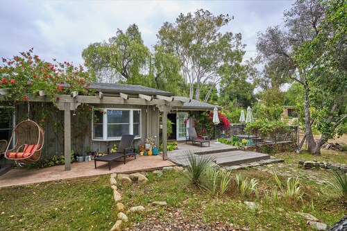 Ojai East End Chic Ranch Home with Stunning Views, 1 bedroom