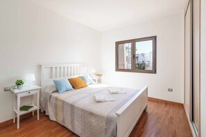 3 dormitoris, wifi i roba de llit 