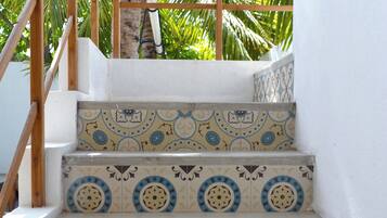 Frokost, lunsj og middag serveres