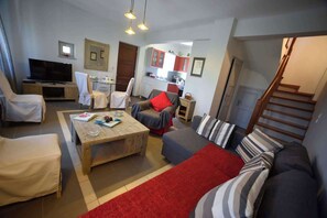 Smart-TV, DVD-Player, Bücher