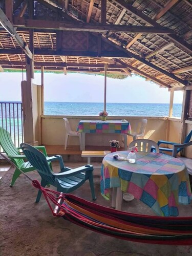 Cronin Residences Deluxe Room for 2pax/with b-fast