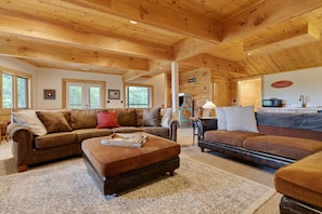 Smart TV, fireplace, video games, DVD player