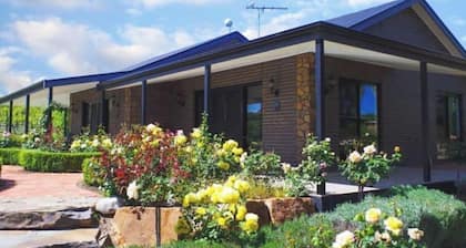 Shiraz Cottage - A Vineyard Retreat in Barossa Val