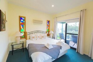 5 bedrooms - Kraft Vintage House (Rowland Flat)