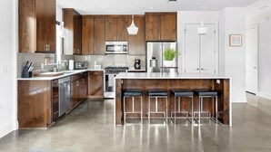 House, Multiple Beds, Patio (Capitol Casa) | Private kitchen - Walk to Restaurants & Entertainment on East Side (Austin)