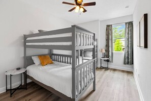 3 Schlafzimmer, Bügeleisen/Bügelbrett, kostenloses WLAN, Bettwäsche