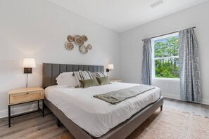 3 soverom, strykejern/-brett, wi-fi (inkludert) og sengetøy