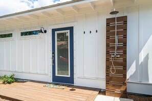House, Multiple Beds, Patio, Garden View | Exterior detail - Dolphin Den (Panama City Beach)