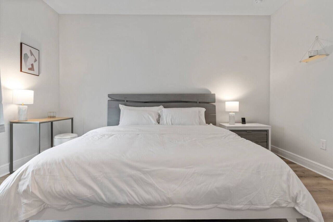 3 bedrooms, desk, travel crib, free WiFi