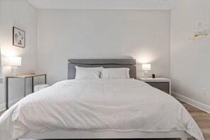 3 slaapkamers, een bureau, reisbedje, gratis wifi