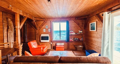 Right On The Water Just 4 Minutes Across By Our Boat From Downtown Tofino!