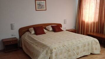 Apartment, 1 Bedroom, Accessible, Balcony | 1 bedroom