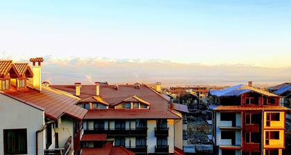 South Facing Balcony - 300mbps Wi-fi