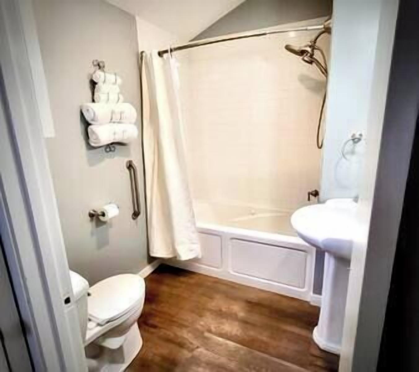 Jetted bath, hair dryer