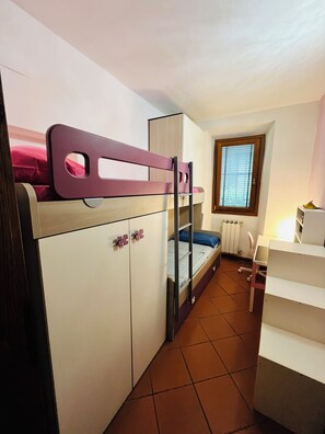 2 bedrooms, iron/ironing board, travel crib, free WiFi