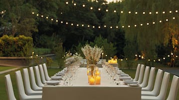 Banquet hall