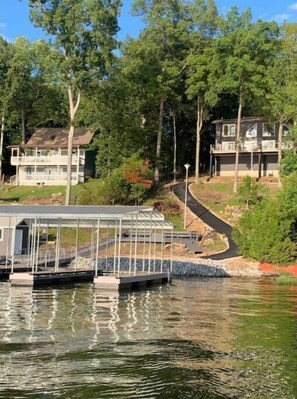 Exterior - Sleeps 8, Amazing Water views, sunsets, boat dock with swim pad and kayaks, (Creal Springs)