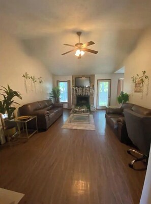 Living area - B1 Guest House
 (Newburgh)