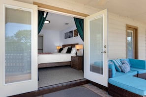 Casa, letti multipli, patio, vista giardino (Spacious Retreat) | 4 camere, con stile personalizzato, con arredamento individuale